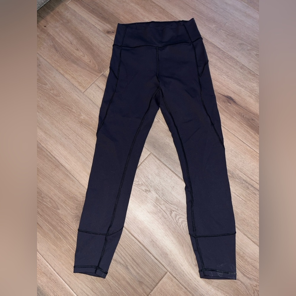 Lululemon leggings size 6 black